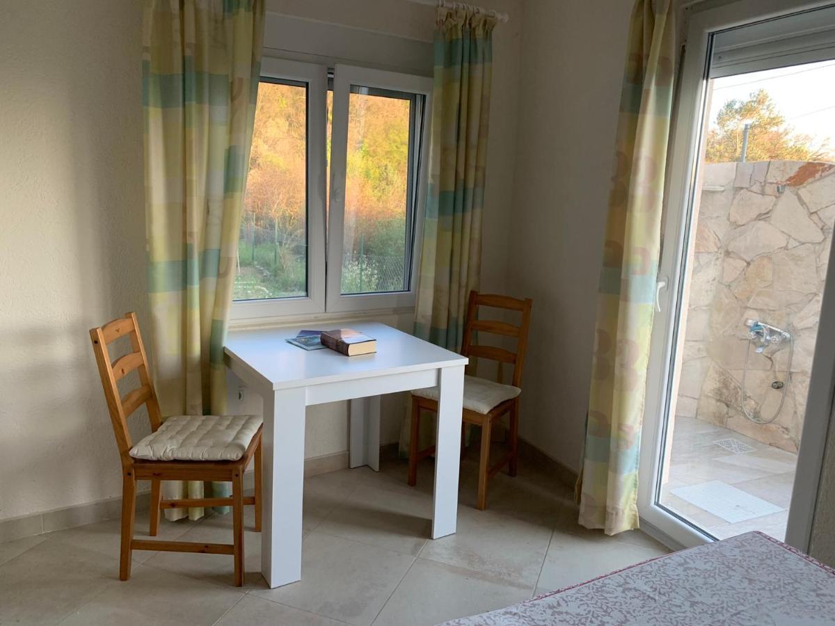 Apartments Mirian Petrovac Luaran gambar