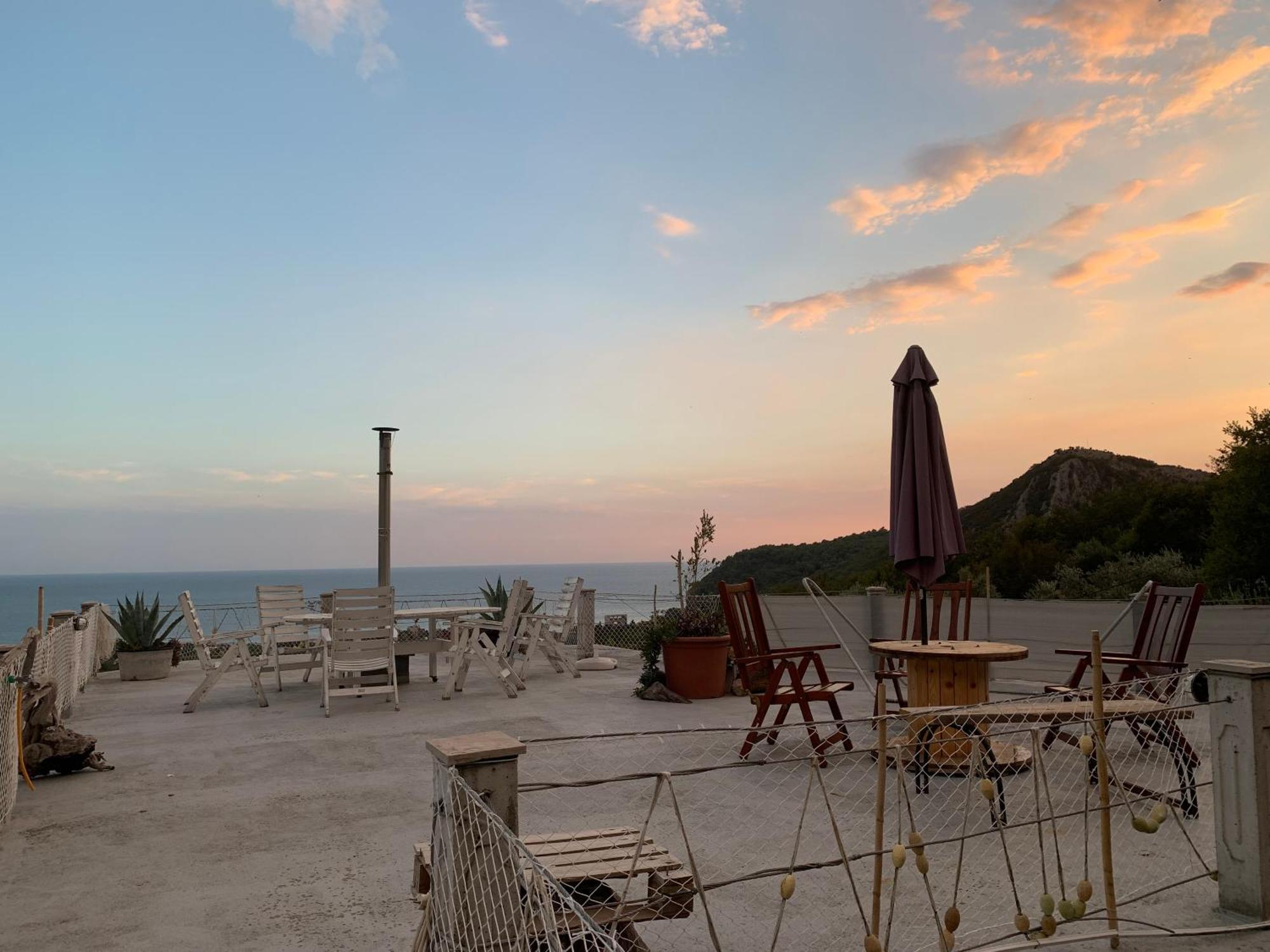 Apartments Mirian Petrovac Luaran gambar