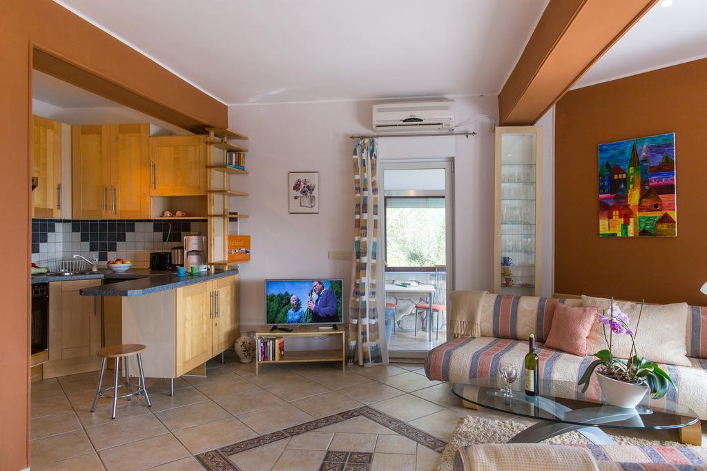 Apartments Mirian Petrovac Luaran gambar