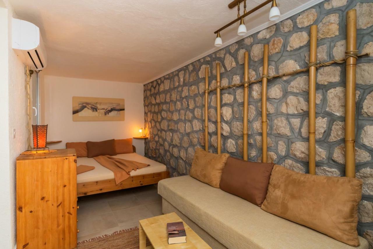 Apartments Mirian Petrovac Luaran gambar